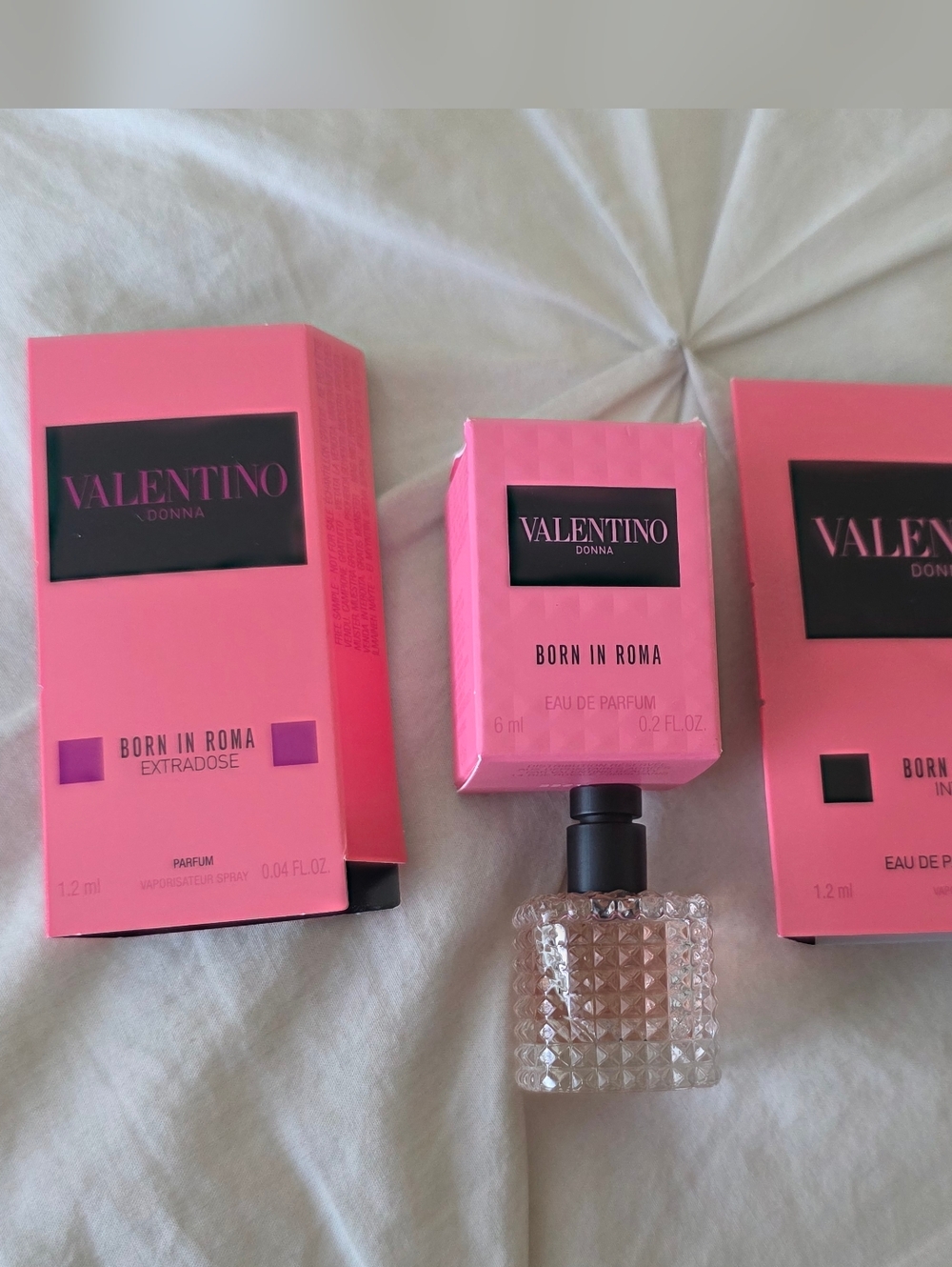Valentino Donna Born in Roma Mini Perfume Set 6ml + Intense & Extradose Vials - Picture 3 of 3
